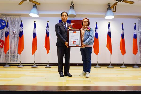 共和里李里長蓁芳
